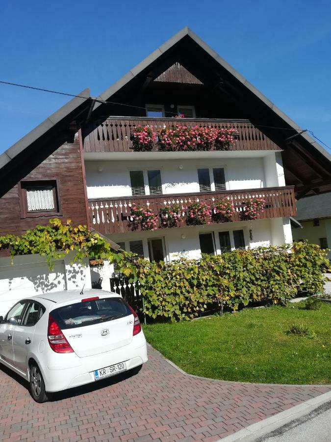 Apartments And Rooms Cerkovnik Bohinj Esterno foto